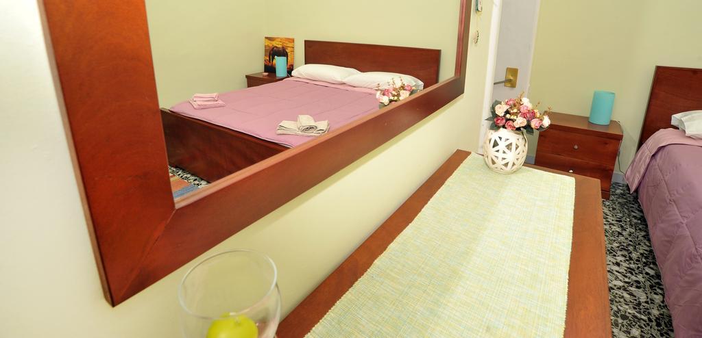 Le Tre Civette Bed and Breakfast Lecce Buitenkant foto